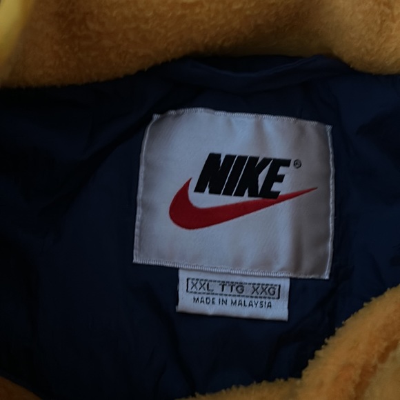 VTG Nike Jacket - Picture 3 of 3